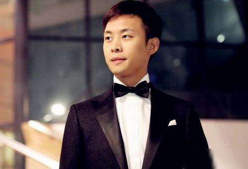 张译娱乐吃瓜君,揭秘明星幕后趣闻